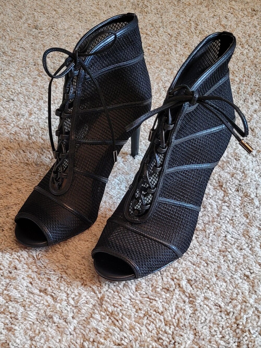 BCBG Mesh Type Tie Ankle Booties 3" Heels A Stunning Look! 6